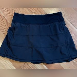 LULULEMON Women’s Skort (4 Tall)